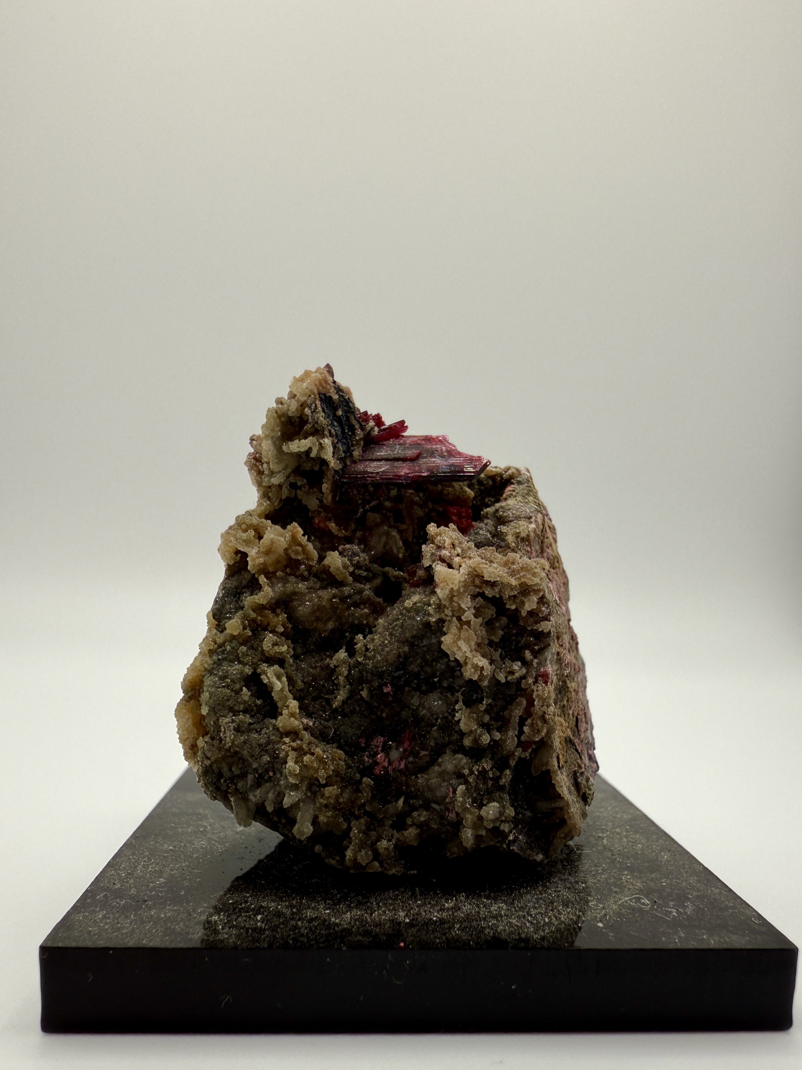 Erythrite